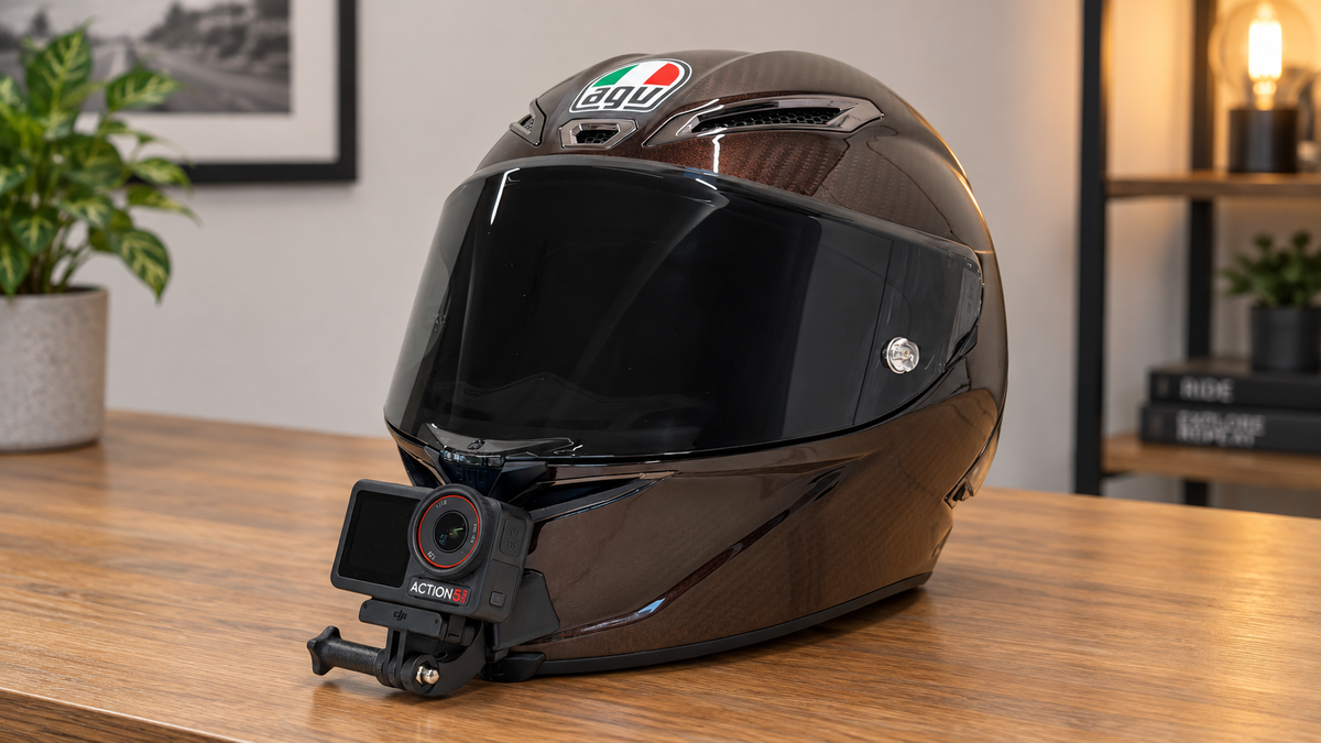 Dónde poner la cámara en el casco: mentonera, lateral o superior