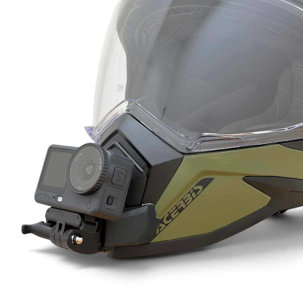 Soporte de mentonera RiderMounts en el casco ACERBIS ASSAULT visto desde otro ángulo