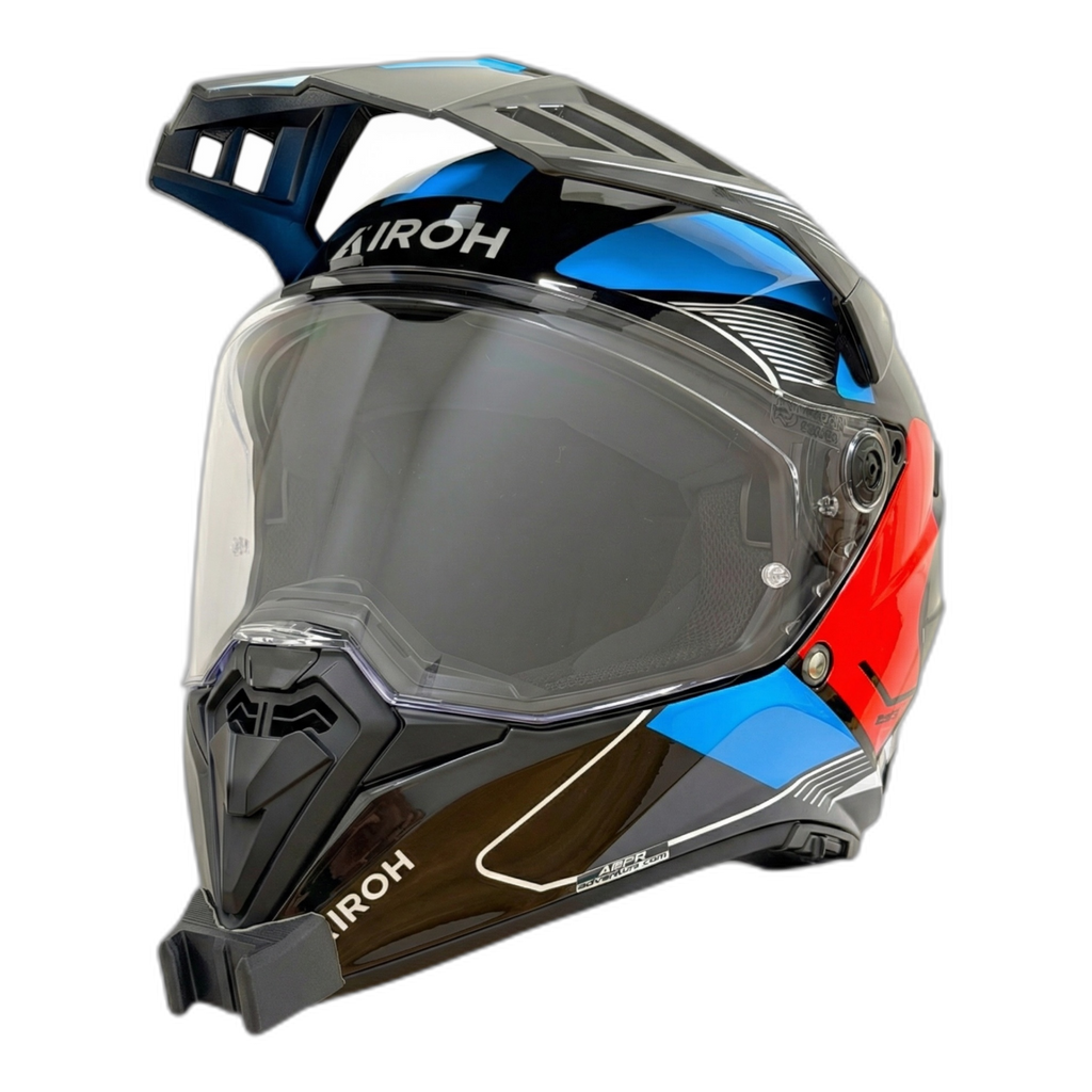 Casco AIROH BANDIT con el soporte de mentonera RiderMounts instalado