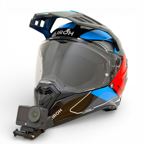 Casco AIROH BANDIT con soporte de mentonera RiderMounts y cámara de acción montada