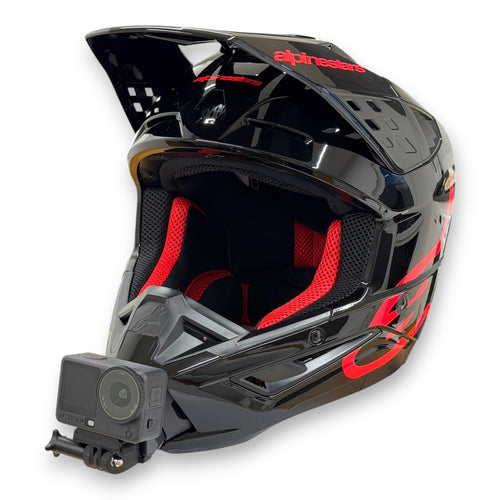 Casco ALPINESTARS SM5 con soporte de mentonera RiderMounts y cámara de acción montada