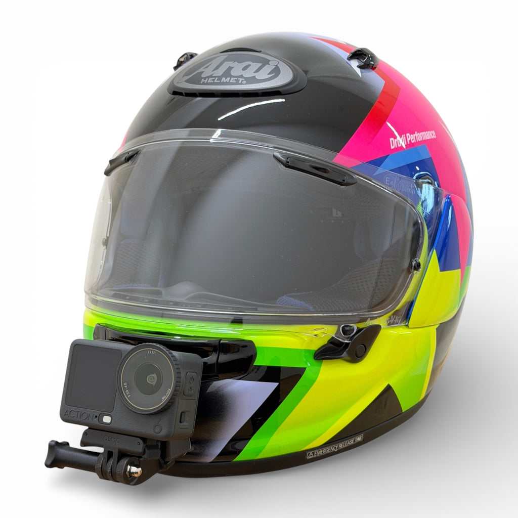 Casco ARAI QUANTIC con soporte de mentonera RiderMounts y cámara de acción montada
