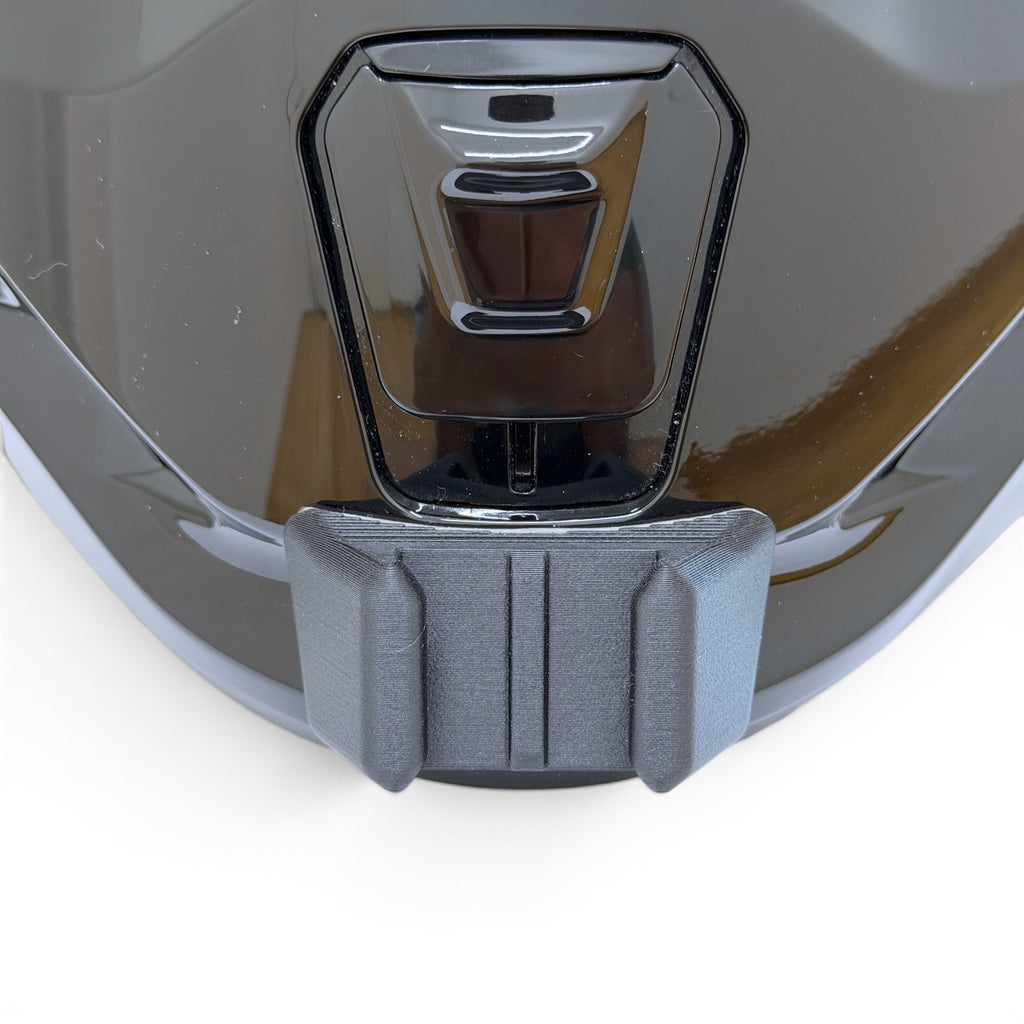 Vista frontal del casco BELL BROOZER 06 con el soporte de mentonera RiderMounts montado