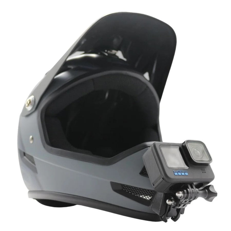 Casco BELL SANCTION con soporte de mentonera RiderMounts y cámara de acción montada