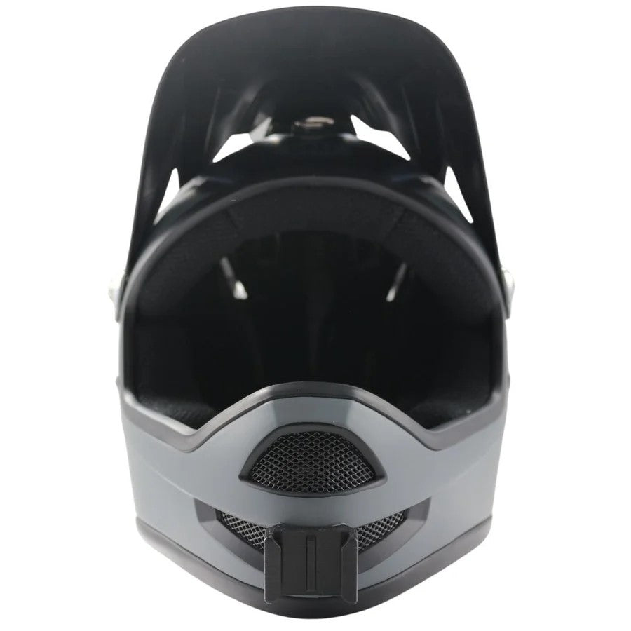 Vista frontal del casco BELL SANCTION con el soporte de mentonera RiderMounts montado