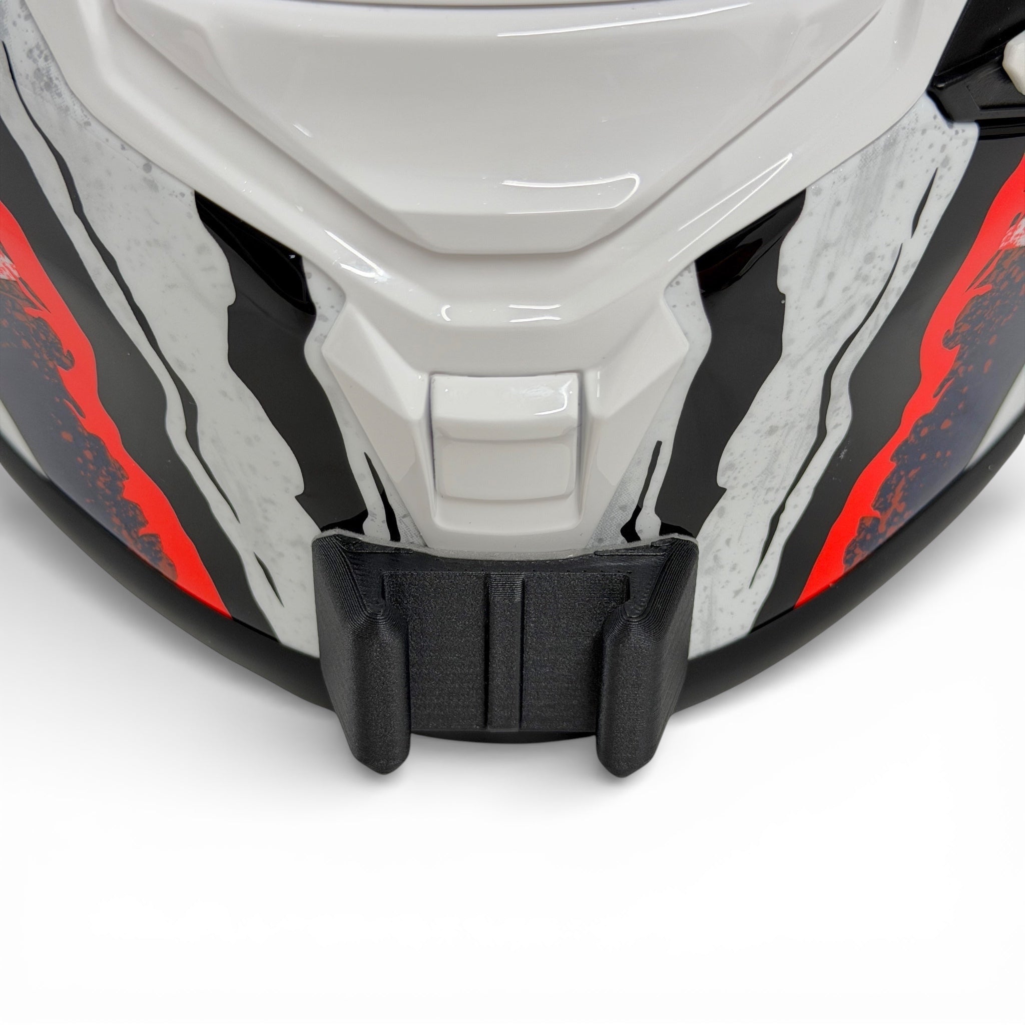 Vista frontal del casco HJC RPHA 1 con el soporte de mentonera RiderMounts montado