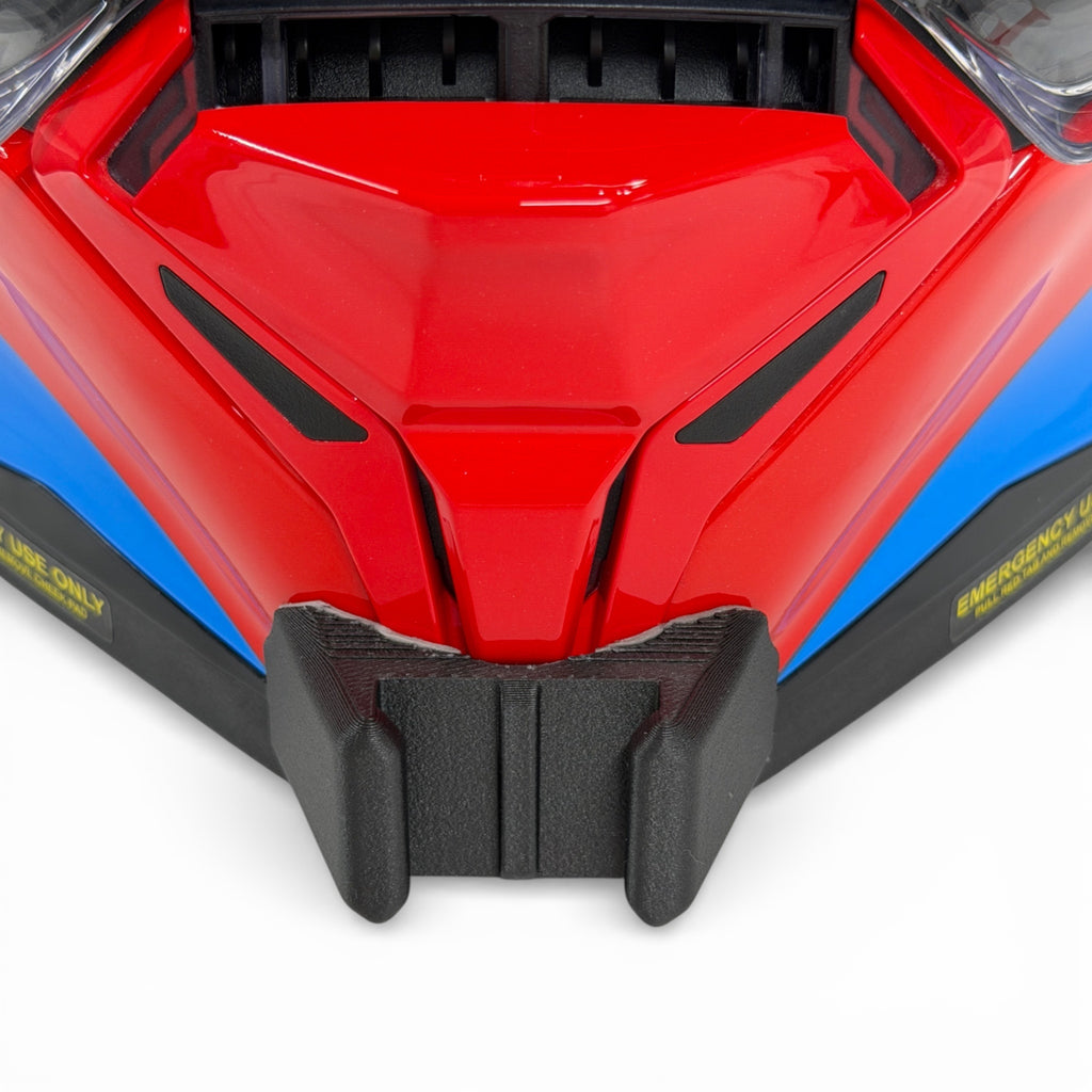Vista frontal del casco HJC RPHA 60 con el soporte de mentonera RiderMounts montado