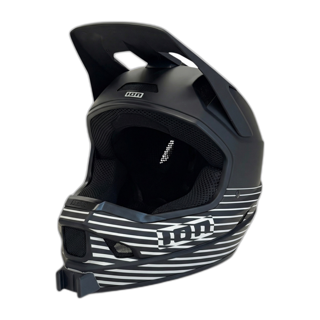 Casco ION SCRUB AMP con el soporte de mentonera RiderMounts instalado