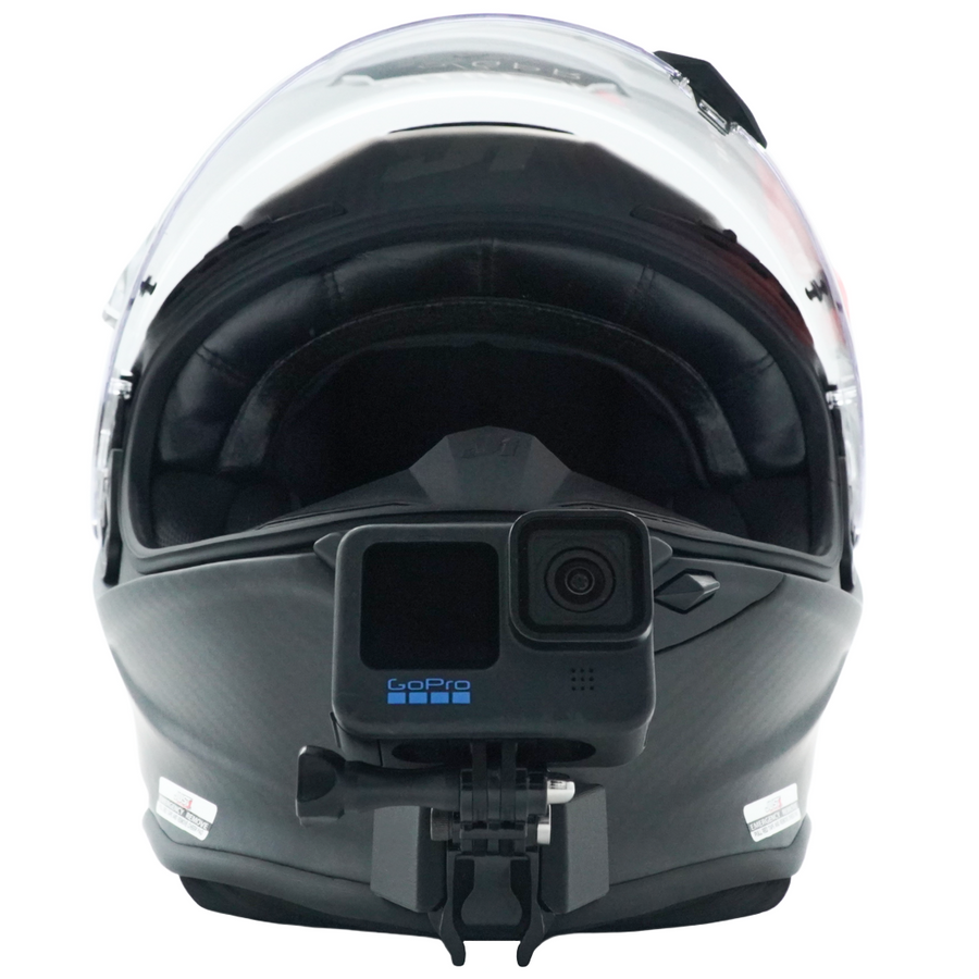 Soporte de mentonera RiderMounts en el casco JUST1 J-GPR visto desde otro ángulo