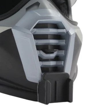 Primer plano del soporte de mentonera RiderMounts en la barbilla del casco KLIM KRIOS PRO