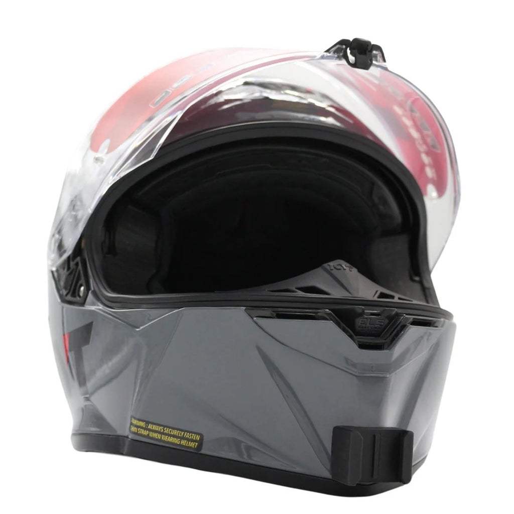 Casco KYT R2R con el soporte de mentonera RiderMounts instalado