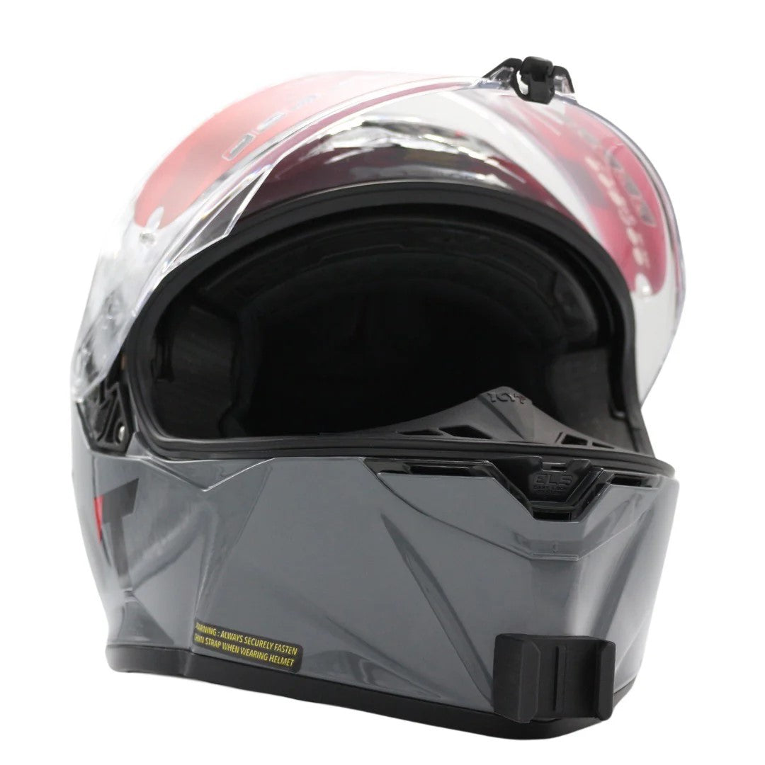 Casco KYT R2R con el soporte de mentonera RiderMounts instalado