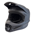 Casco LEATT 2.5 con el soporte de mentonera RiderMounts instalado