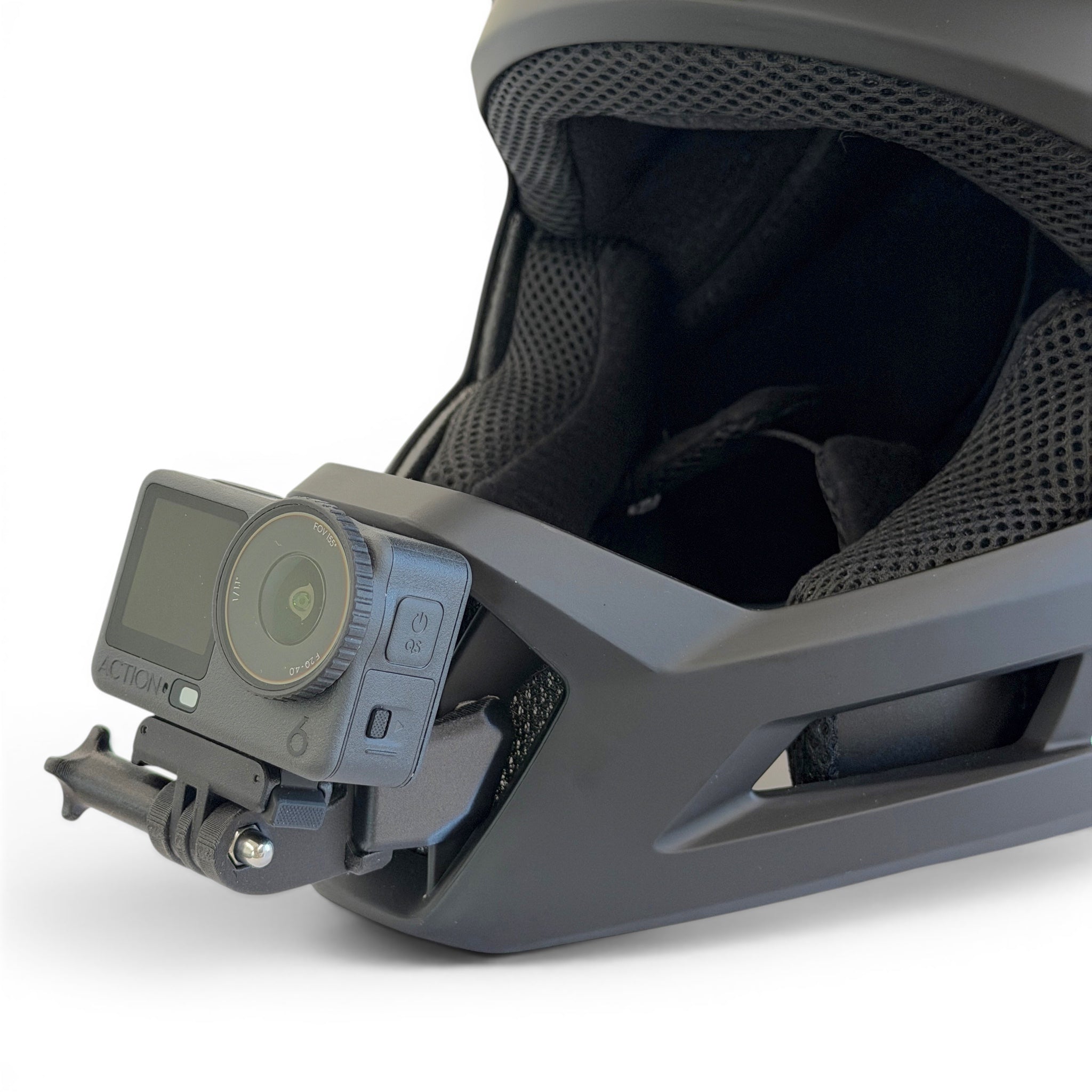 Soporte de mentonera RiderMounts en el casco LEATT GRAVITY 2.0 visto desde otro ángulo