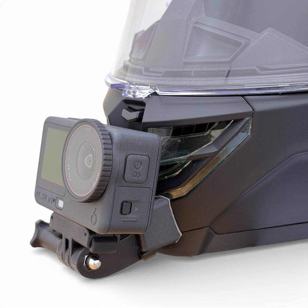 Soporte de mentonera RiderMounts en el casco LS2 STORM 3 FF818 visto desde otro ángulo