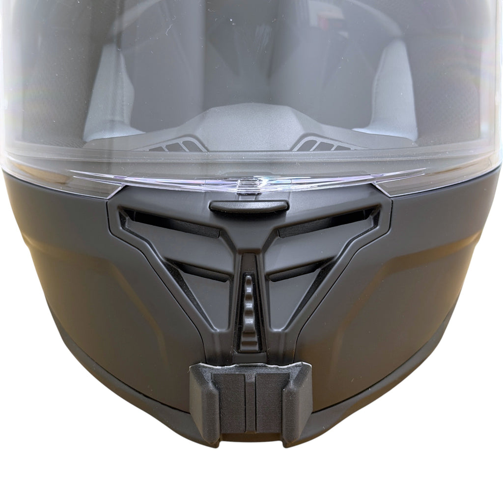 Vista frontal del casco MTR 14-S EVO con el soporte de mentonera RiderMounts montado