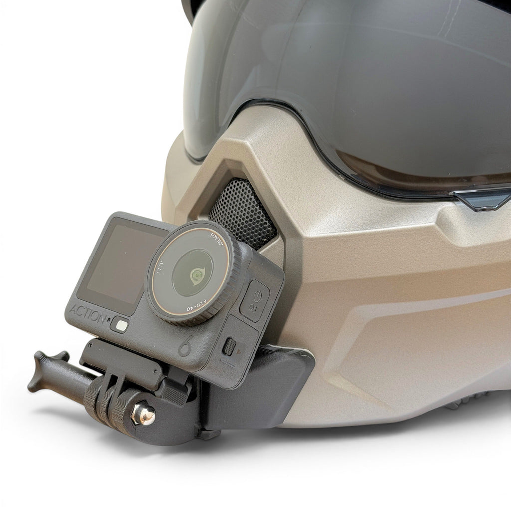 Soporte de mentonera RiderMounts en el casco MTR BATTLE-X 2 visto desde otro ángulo