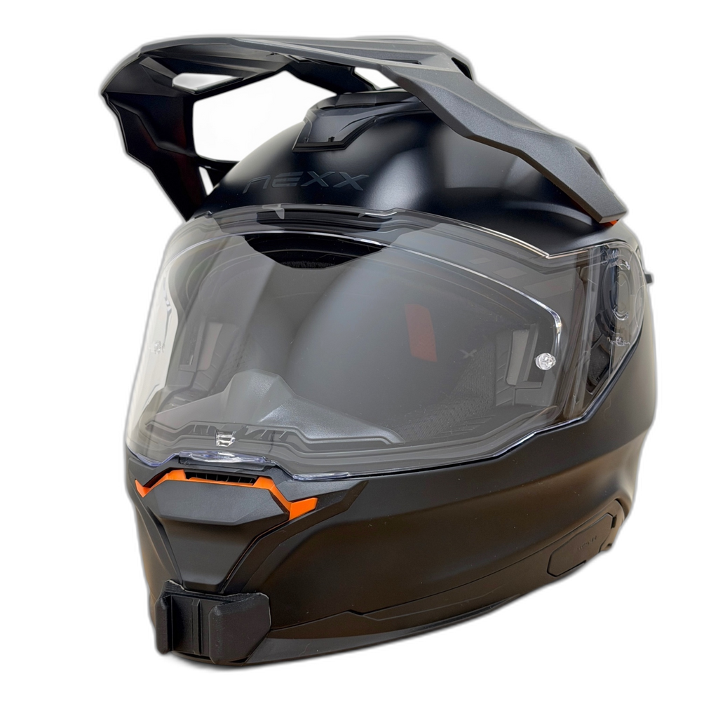 Casco NEXX Y.TRAVL con el soporte de mentonera RiderMounts instalado