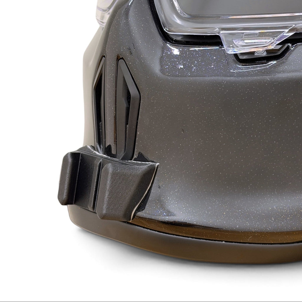 Casco RUROC EOX 2.0 con soporte de mentonera RiderMounts y cámara de acción montada