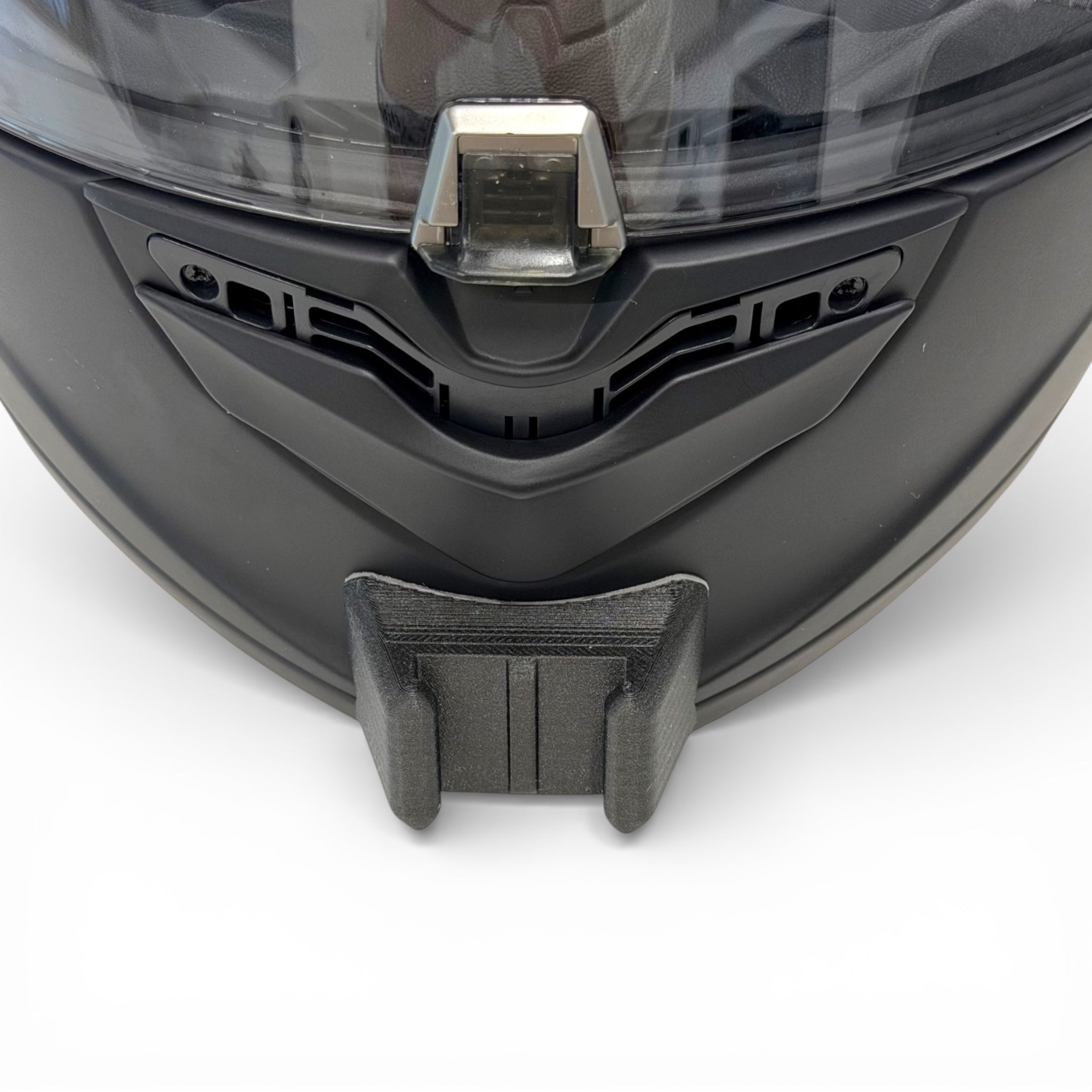 Vista frontal del casco SCORPION EXO-1400 EVO 2 con el soporte de mentonera RiderMounts montado