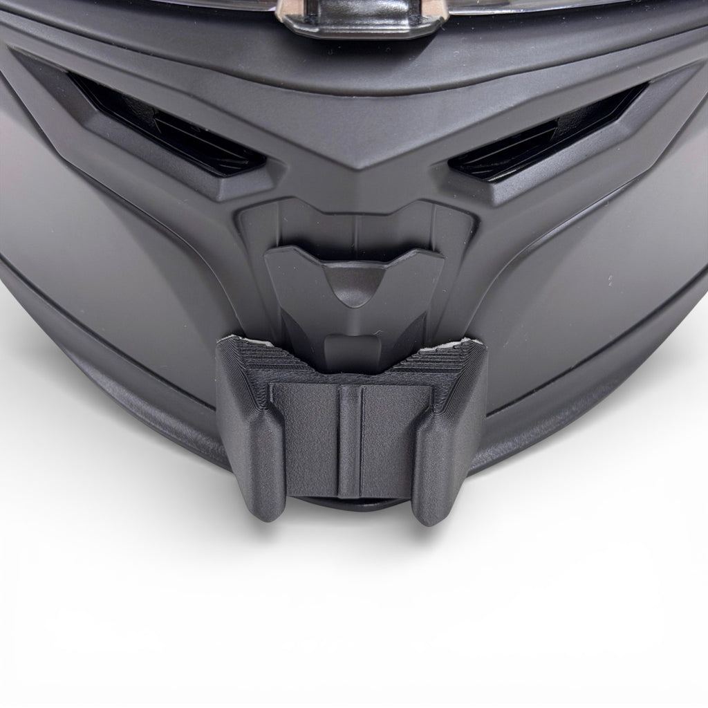 Vista frontal del casco SCORPION EXO-520 EVO AIR con el soporte de mentonera RiderMounts montado