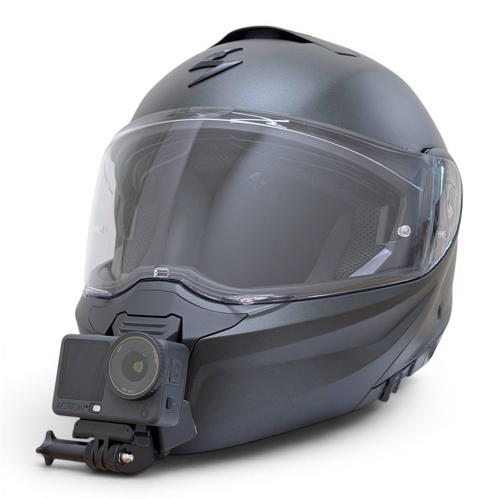 Casco SCORPION EXO-930 EVO con soporte de mentonera RiderMounts y cámara de acción montada