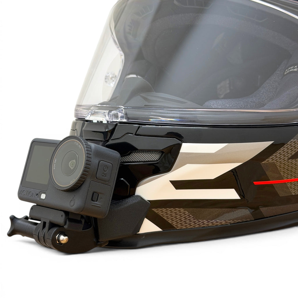 Soporte de mentonera RiderMounts en el casco SCORPION EXO-RACE AIR visto desde otro ángulo