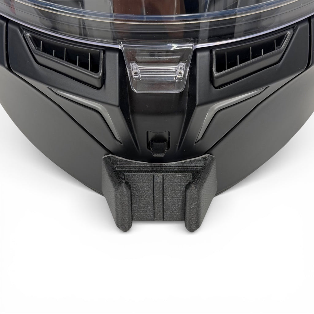 Vista frontal del casco SHARK SKWAL CUP con el soporte de mentonera RiderMounts montado