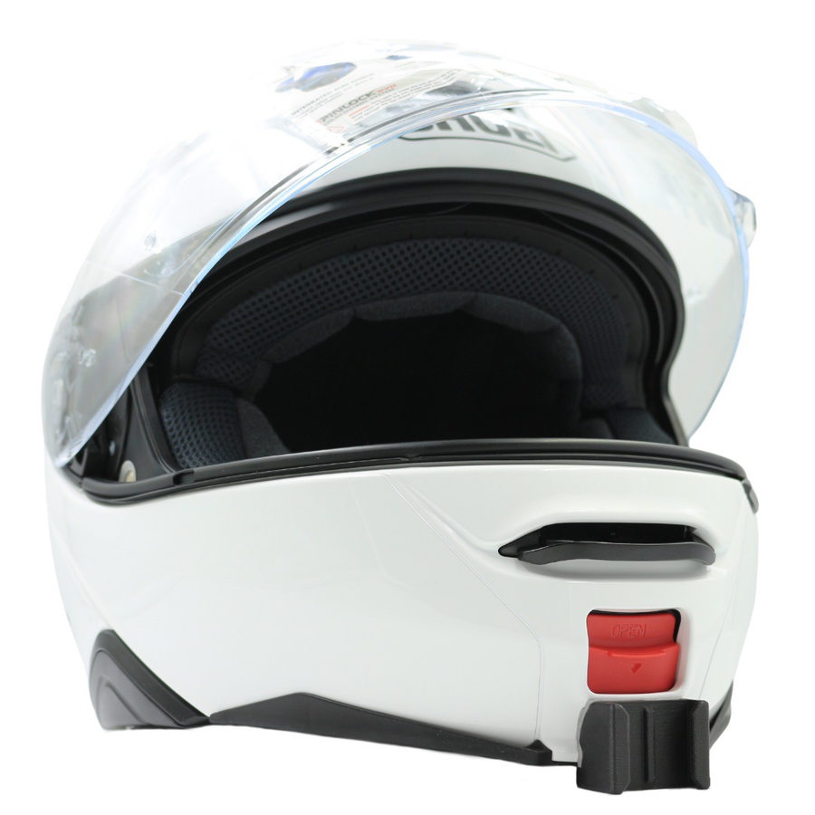 Casco SHOEI NEOTEC 2 con el soporte de mentonera RiderMounts instalado