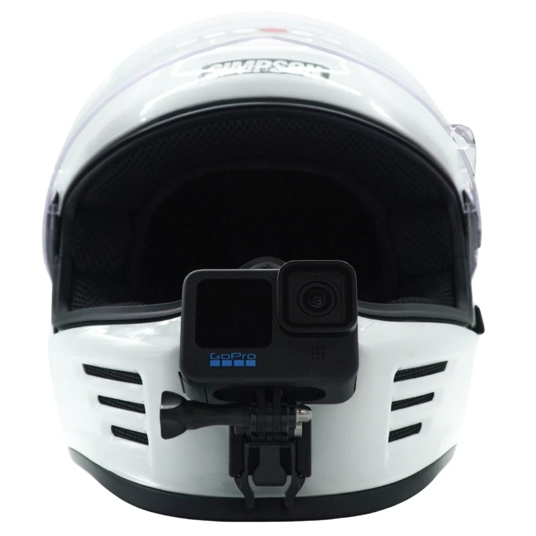 Soporte de mentonera RiderMounts en el casco SIMPSON SPEED BANDIT visto desde otro ángulo